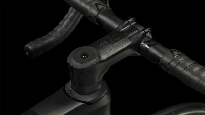 Cube Agree C:62 Race In Carbon/Black - 2024-2